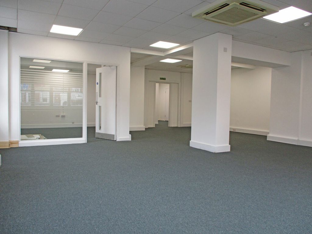 Property photo 3 of 4 Ground Floor 46, Heathfield