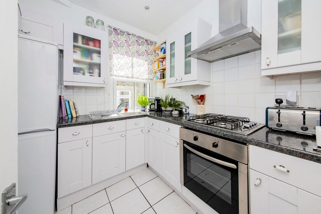 Property photo 2 of 4 Picture No. 24