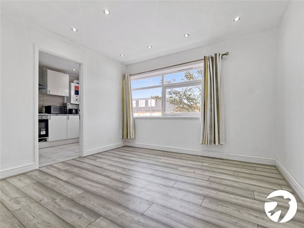 Property photo 1 of 14 Picture No. 08