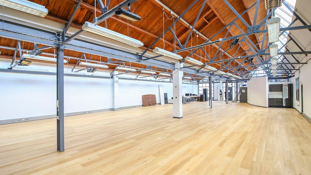 Property photo 3 of 7 Chiswickstudios  Power Rd W4 Office To Let9A  2_1.Jpg