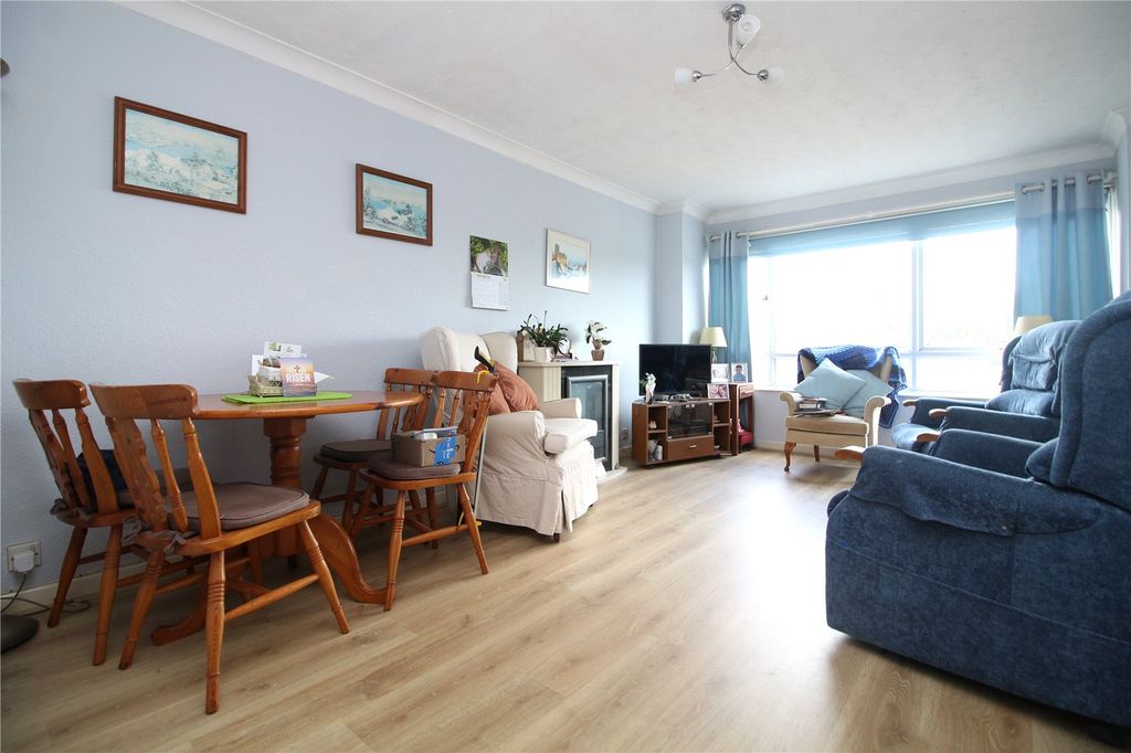 Property photo 2 of 10 Picture No. 04