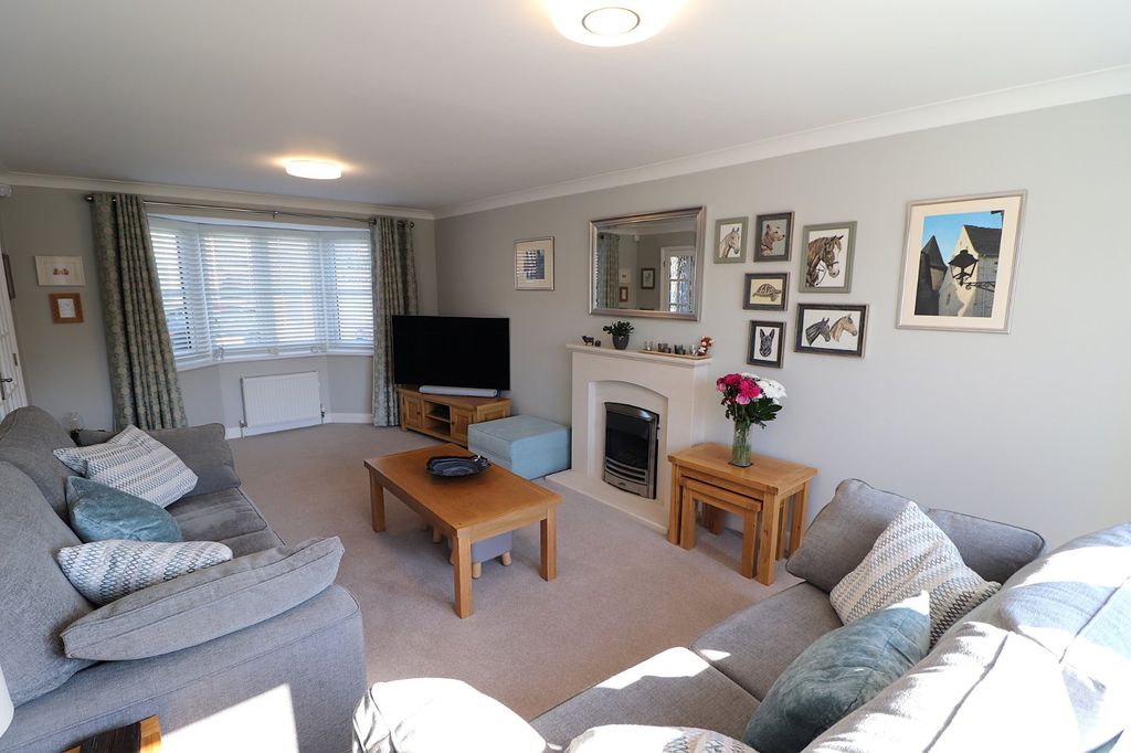 Property photo 3 of 26 Picture No. 15