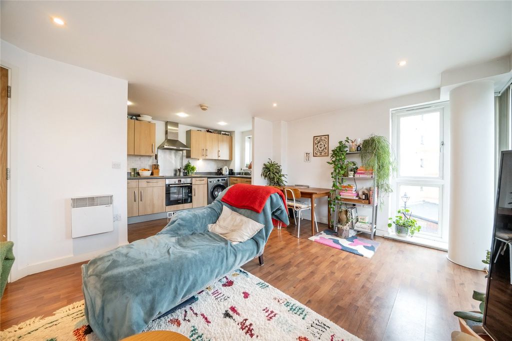 Property photo 3 of 10 Living Area/Kitchen