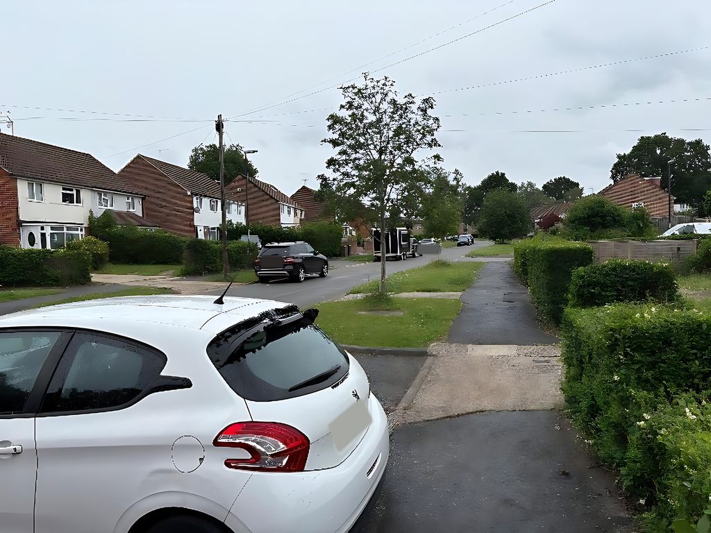 Property photo 3 of 12