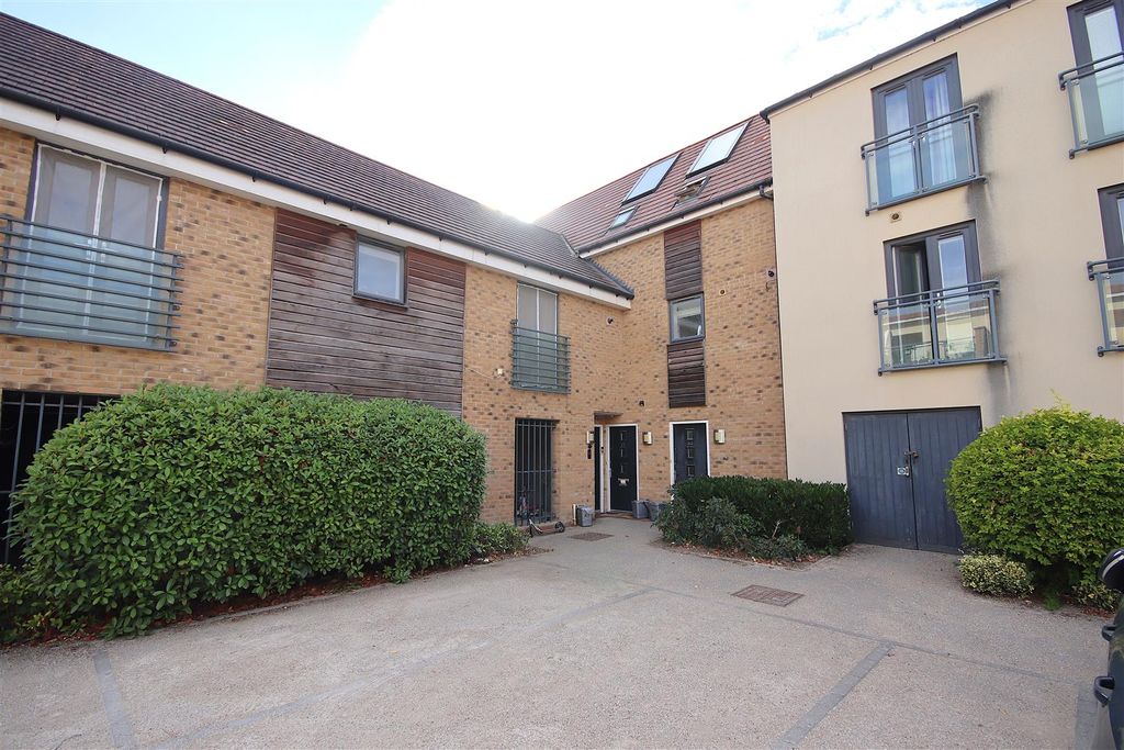 Property photo 1 of 11 Img_7963.Jpg