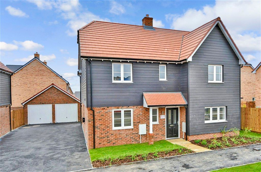 Property photo 1 of 8 Front