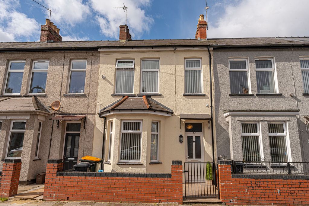 Property photo 1 of 21