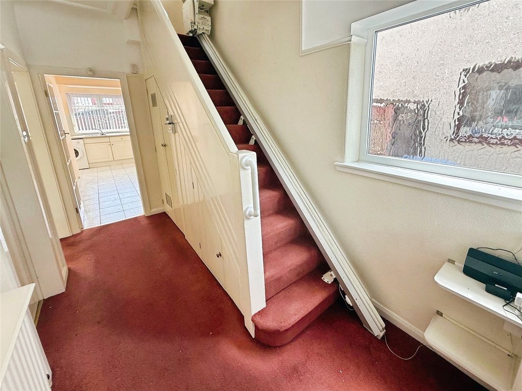 Property photo 3 of 18 Picture No. 02