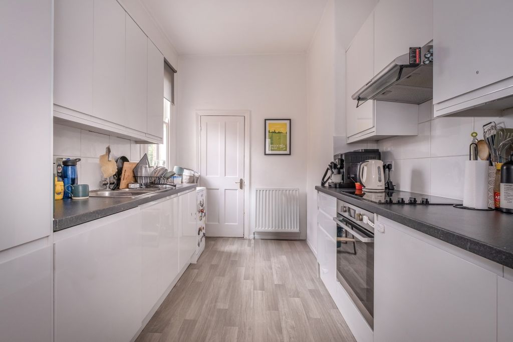 Property photo 3 of 14 Kitchen