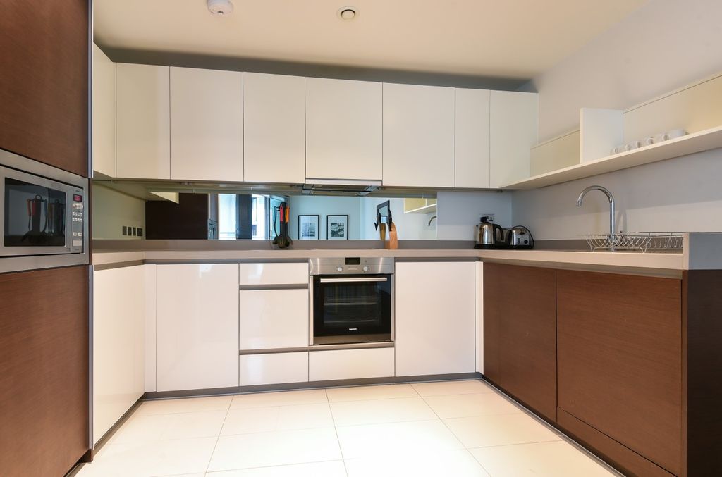 Property photo 2 of 16 (Main)