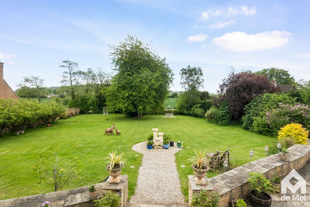 Property photo 3 of 26 Photo 16