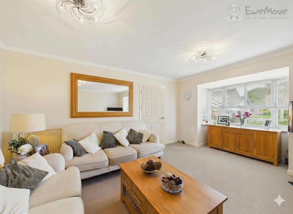 Property photo 3 of 16 Ewemove Tiverton - Lounge