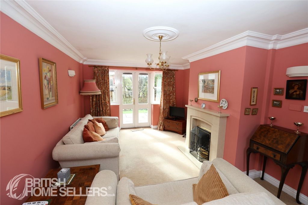 Property photo 3 of 10 Picture No. 06