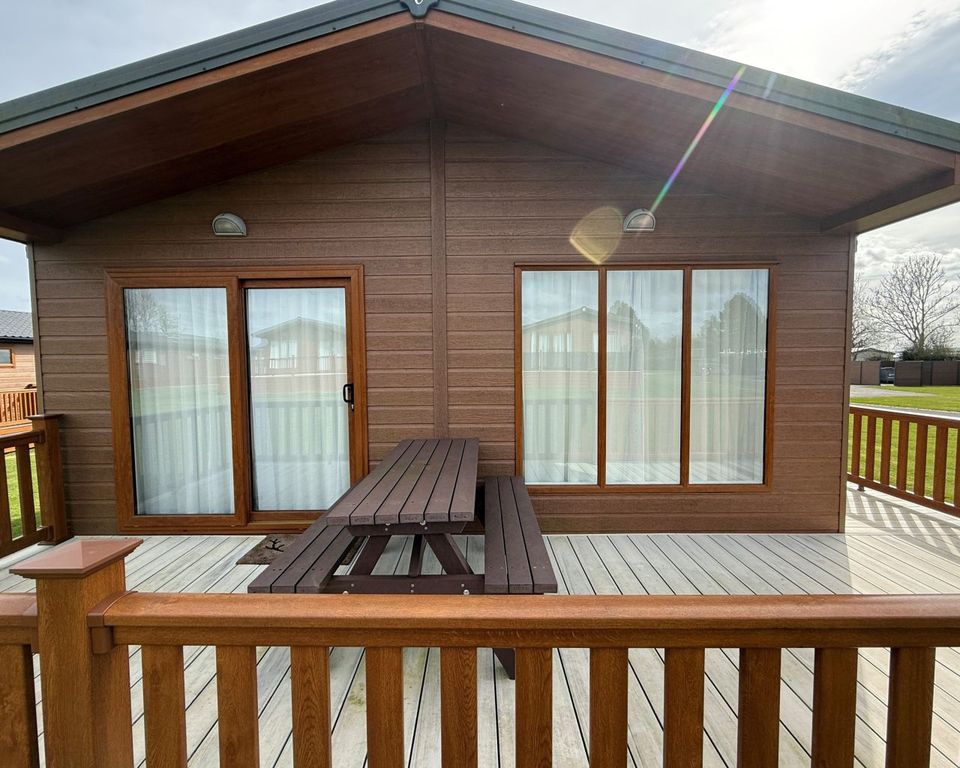 Property photo 2 of 12 3