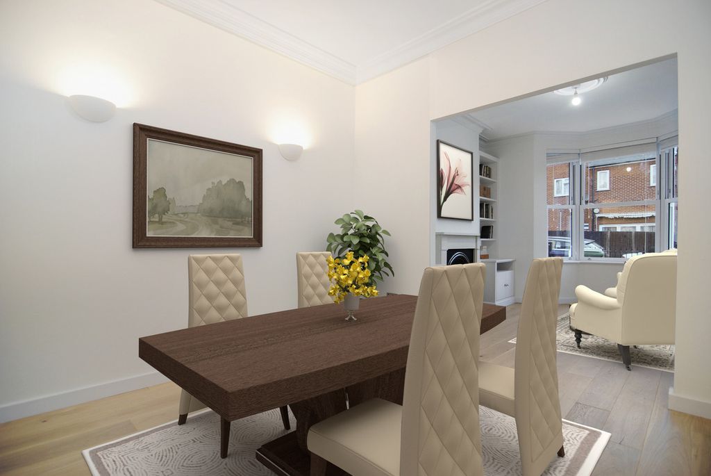 Property photo 3 of 18