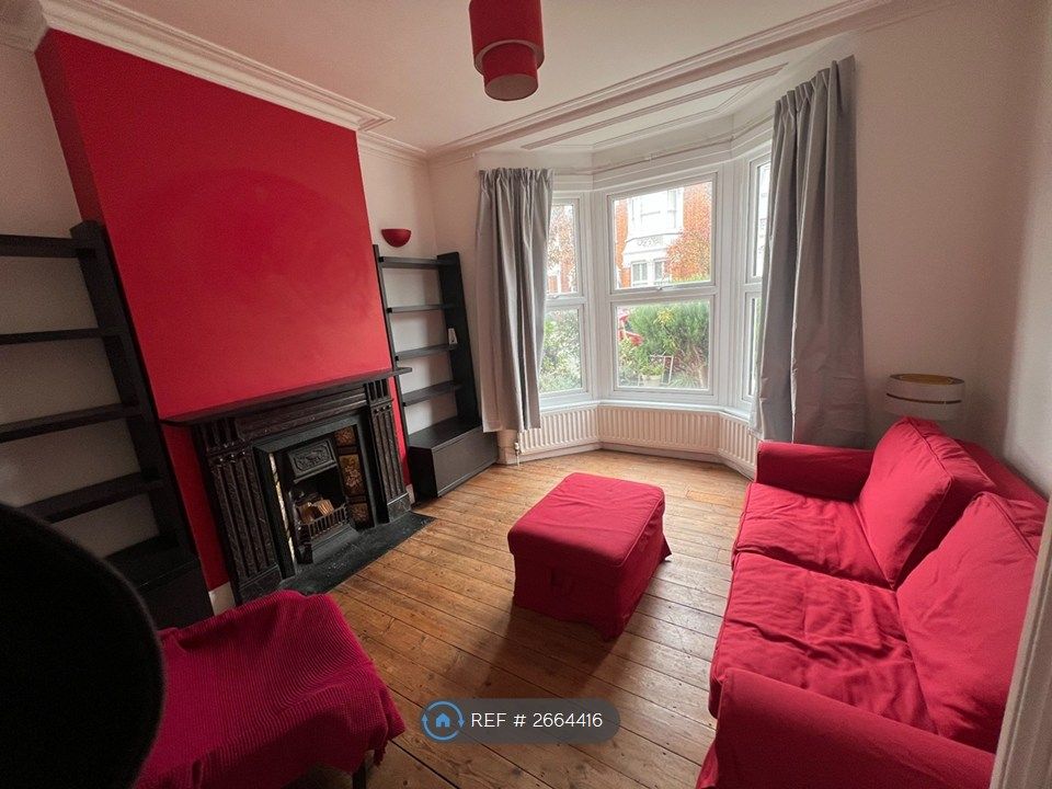 Property photo 2 of 8