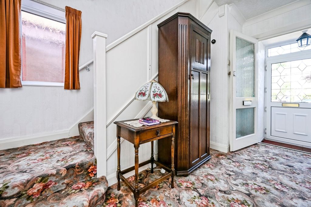 Property photo 2 of 14 Pbox-Img.Jpg