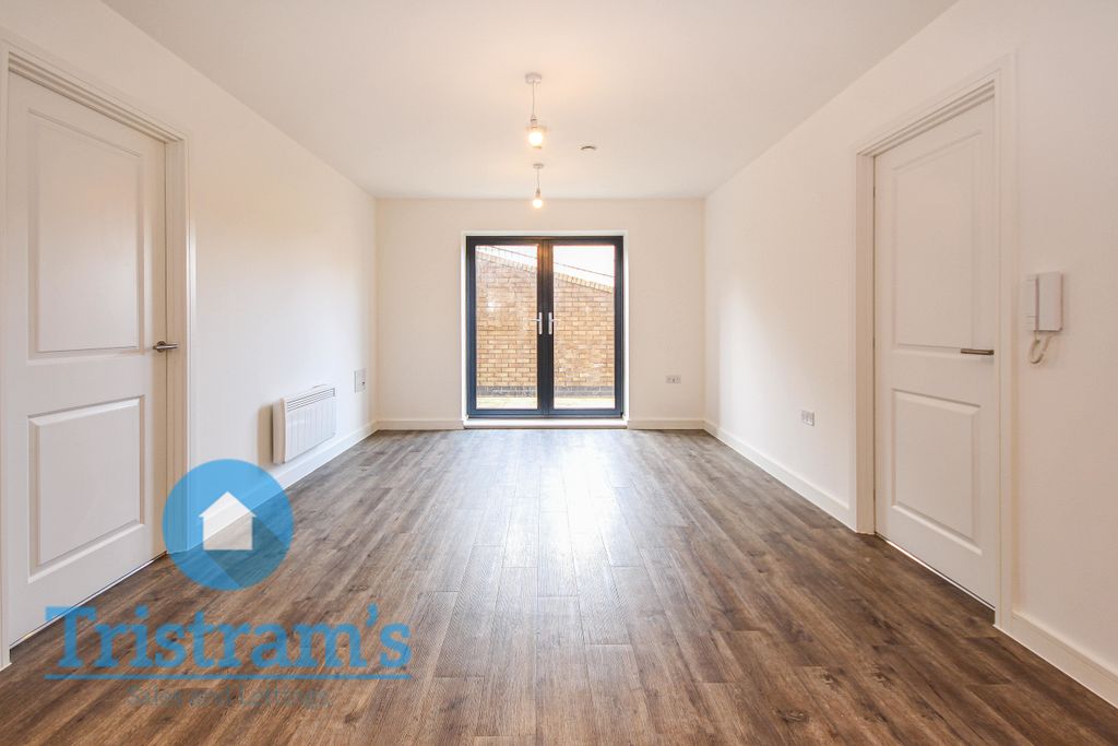 Property photo 3 of 12 Img_8473