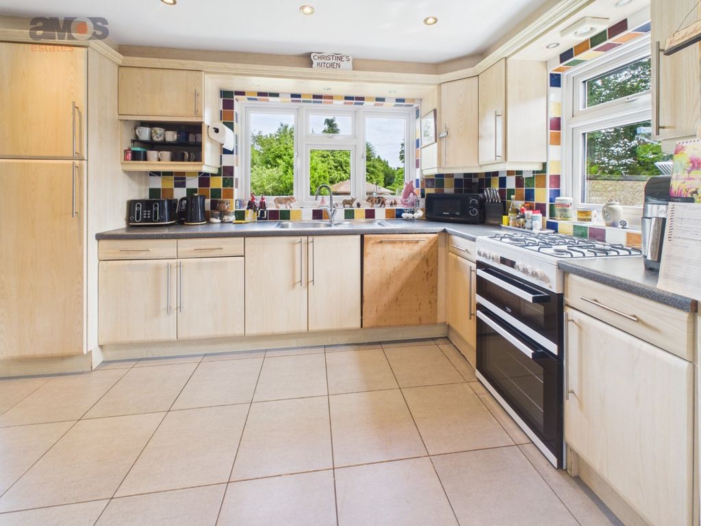 Property photo 3 of 34 5223864