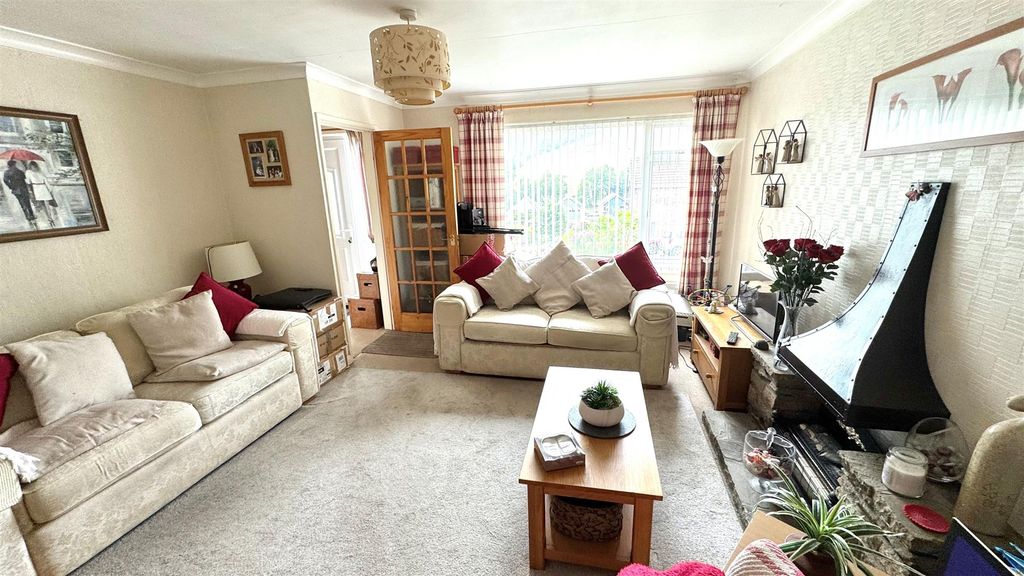 Property photo 3 of 13 13.Jpg
