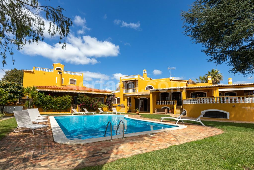 Property photo 1 of 76