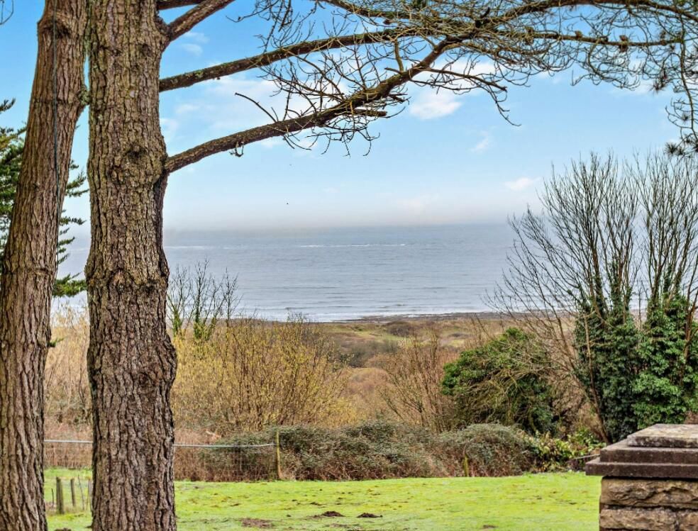 Property photo 2 of 35