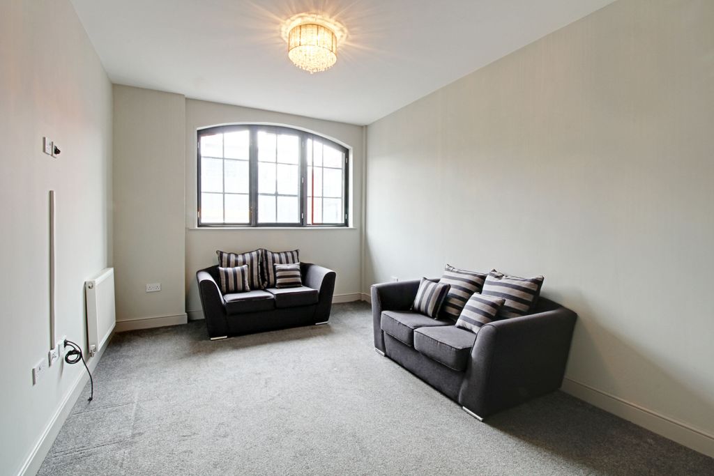 Property photo 1 of 5