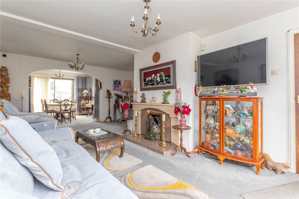 Property photo 2 of 15 Picture No. 24