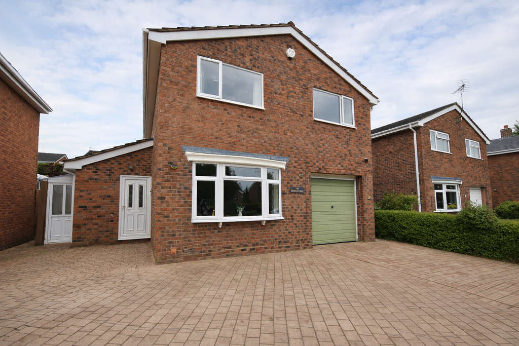 Property photo 1 of 16 Front