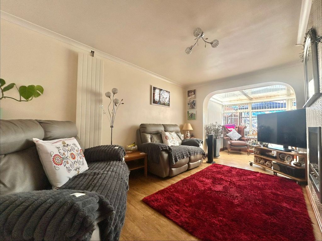 Property photo 3 of 18