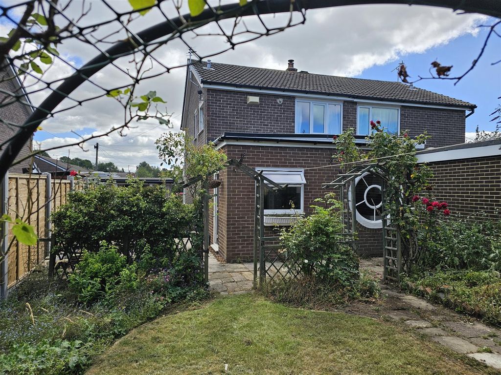 Property photo 2 of 22