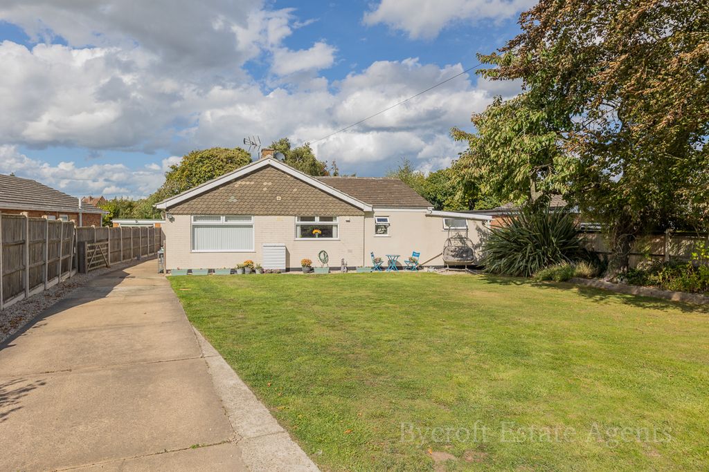 Property photo 2 of 14