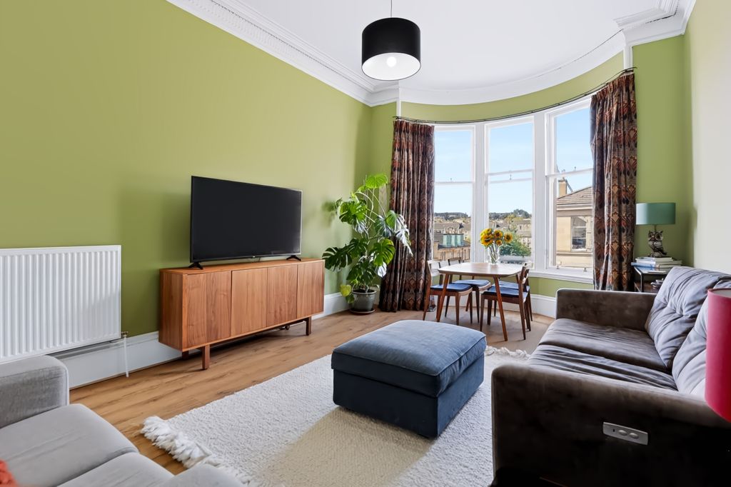 Property photo 2 of 37