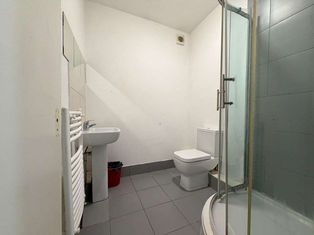 Property photo 3 of 3