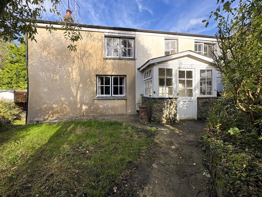 Property photo 3 of 27