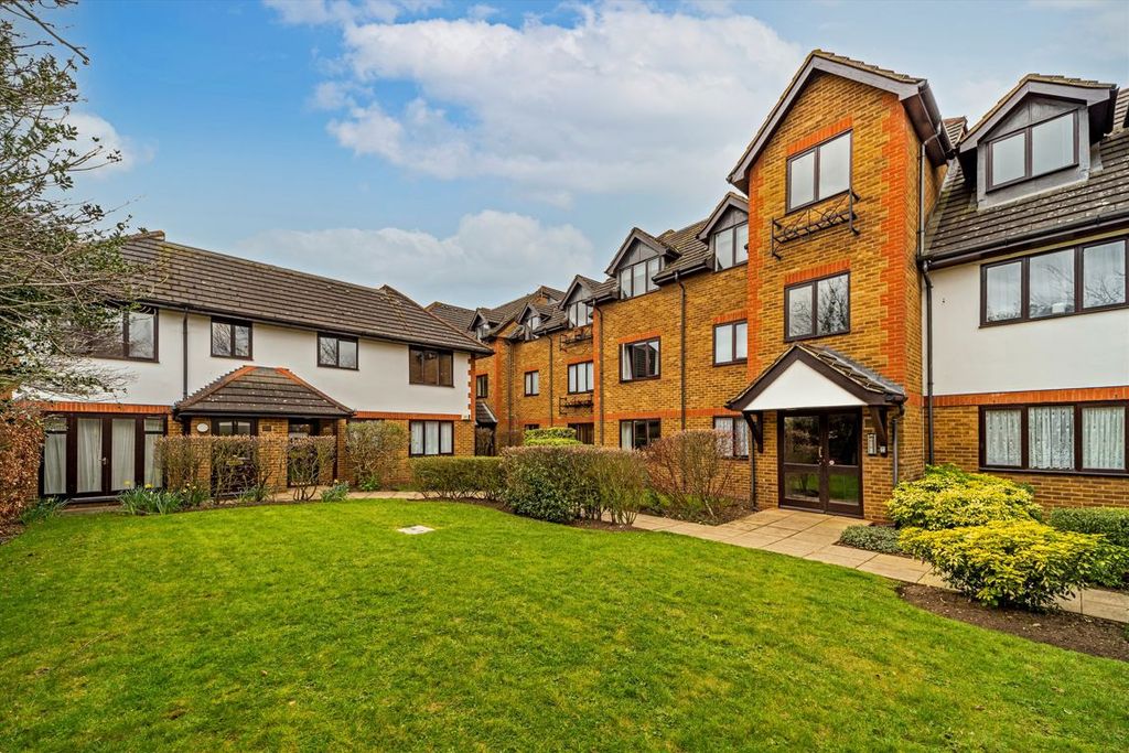 Property photo 1 of 5