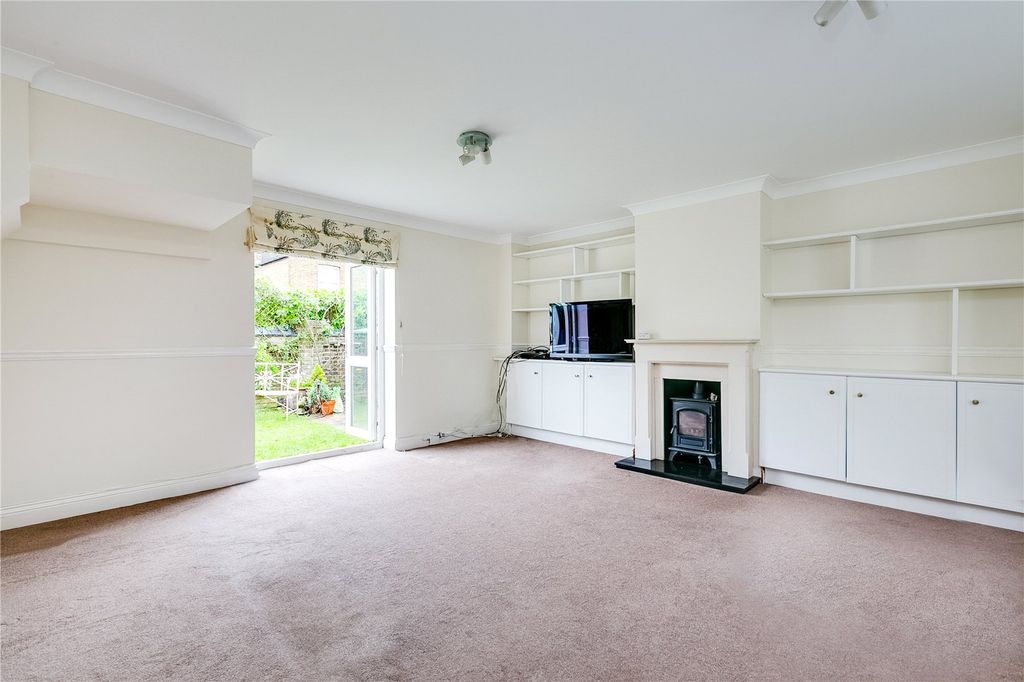 Property photo 3 of 6