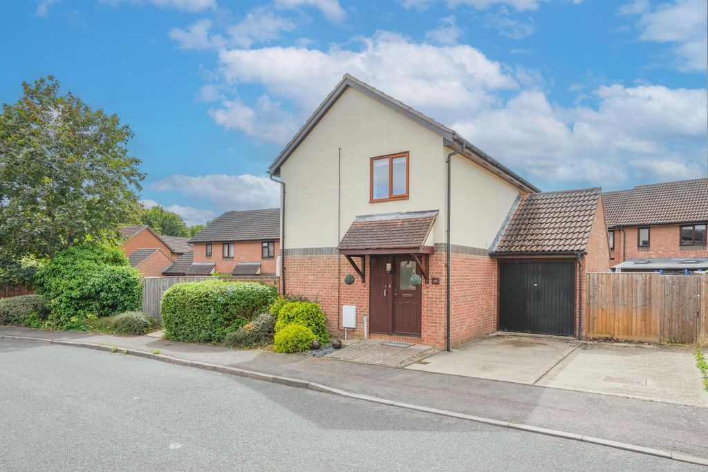 Property photo 1 of 18