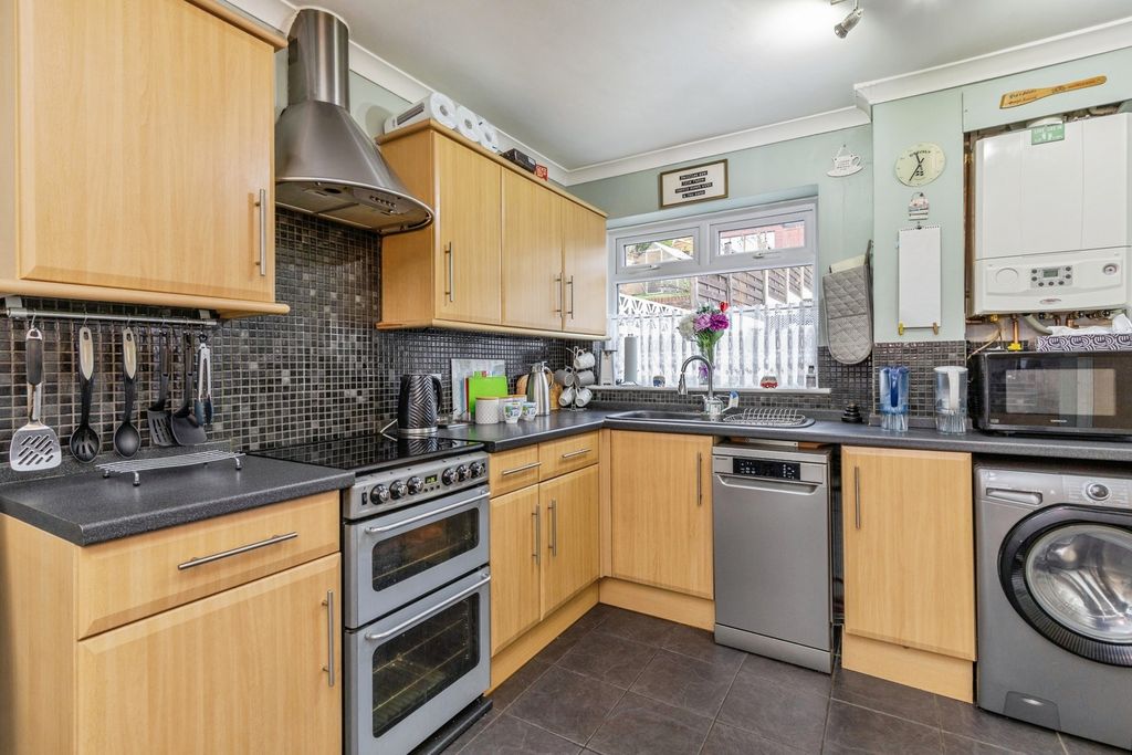 Property photo 3 of 16 Photo