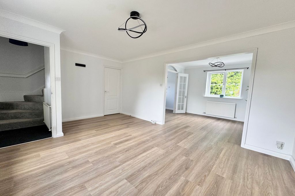 Property photo 3 of 14 Lounge To Dining Room