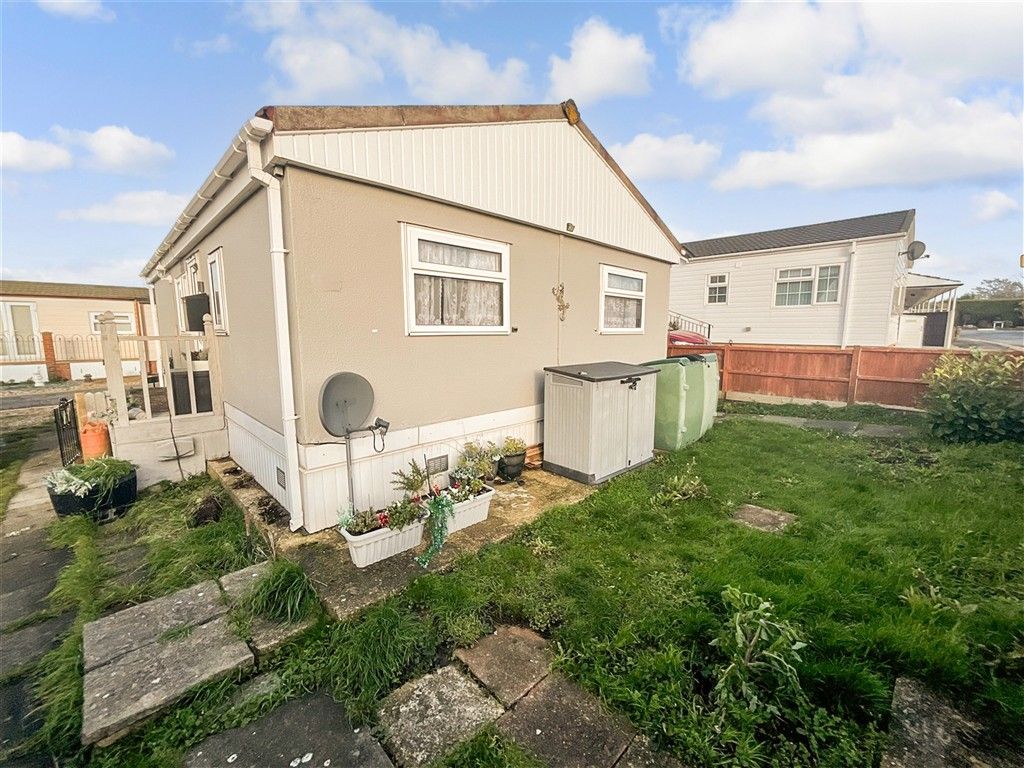 Property photo 1 of 5 Garden