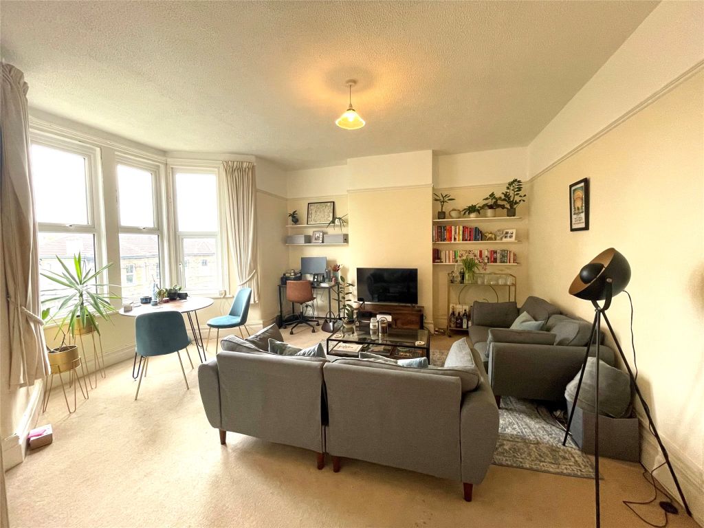 Property photo 3 of 6 Living Room