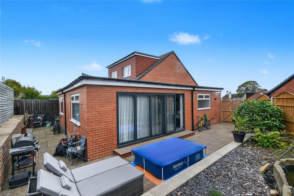 Property photo 2 of 18 Picture No. 36