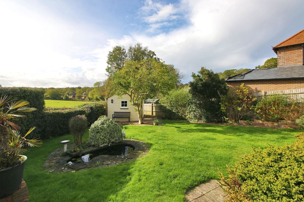 Property photo 2 of 23
