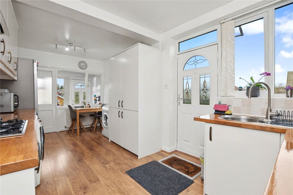 Property photo 2 of 22 Picture No. 08