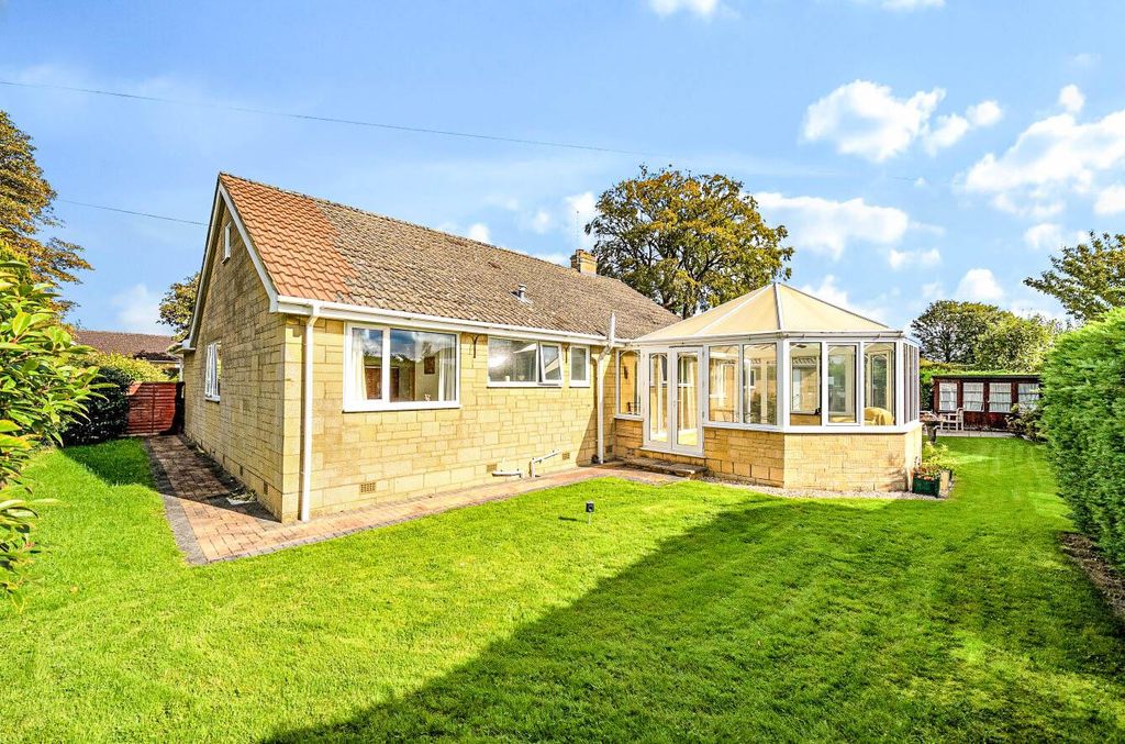 Property photo 2 of 14 1356731-14-68d3d2B13c489.Jpg