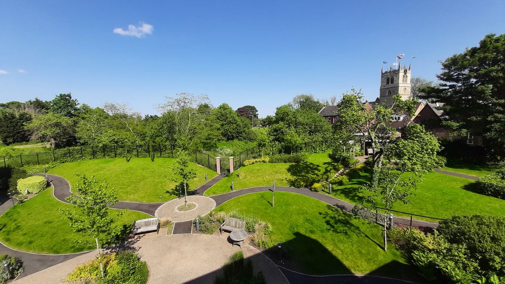 Property photo 1 of 9