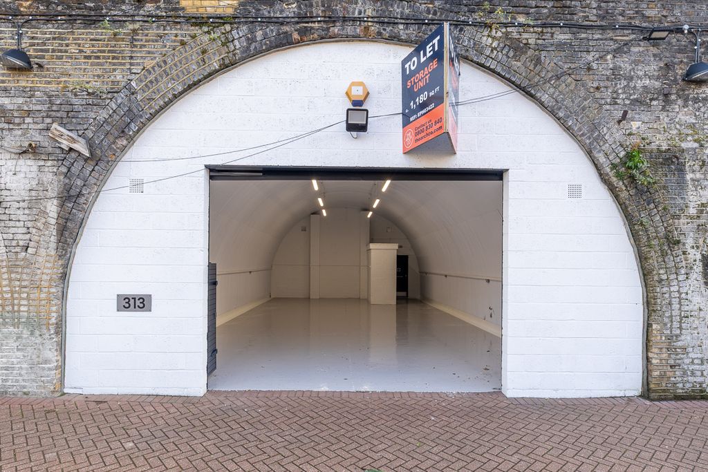 Property photo 2 of 4 Flexible Property Space