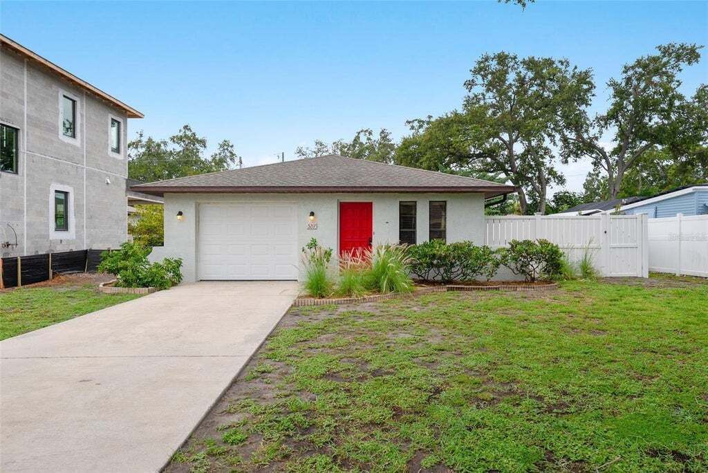 Property photo 1 of 23