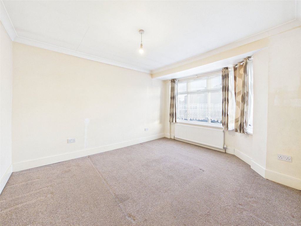 Property photo 3 of 10 Picture No. 17